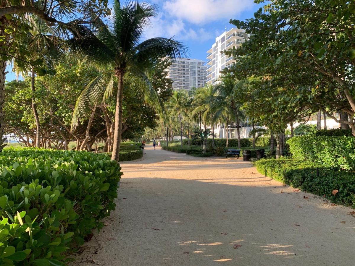 Biscayne Garden'S Studio Golden Glades Extérieur photo